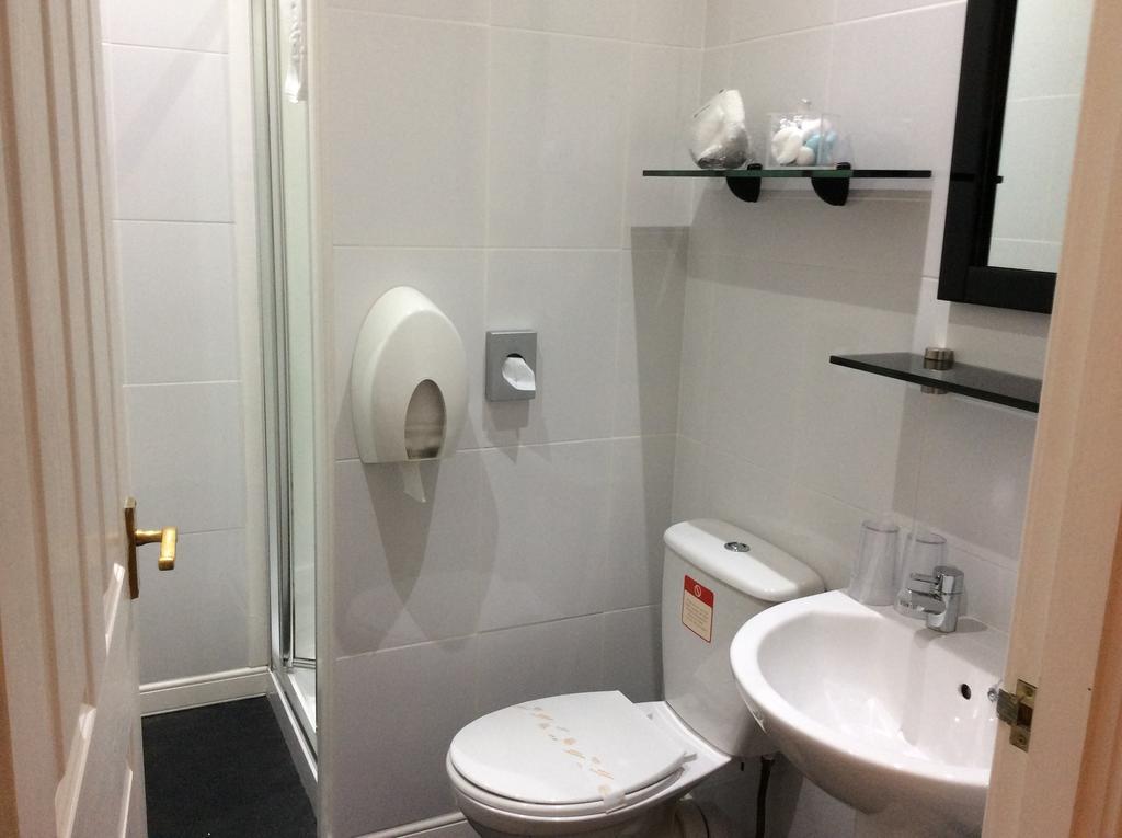 Ramsay'S Bed & Breakfast Edinburgh Bagian luar foto