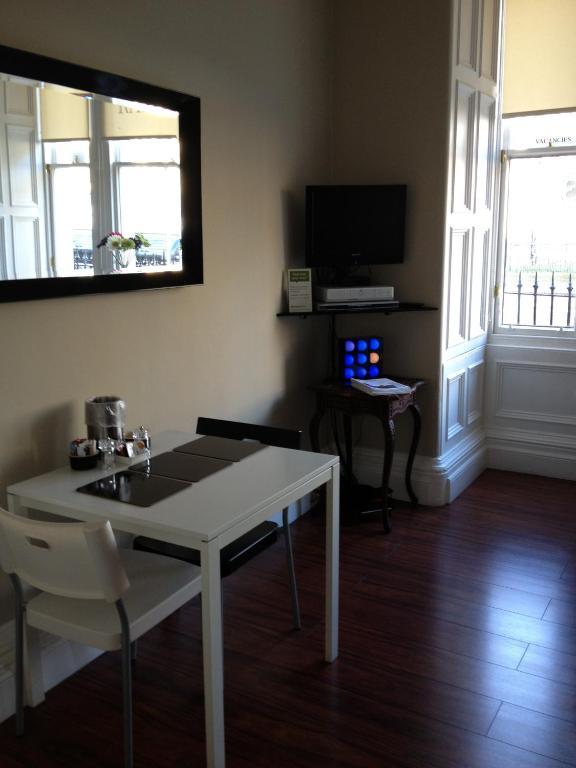 Ramsay'S Bed & Breakfast Edinburgh Bagian luar foto