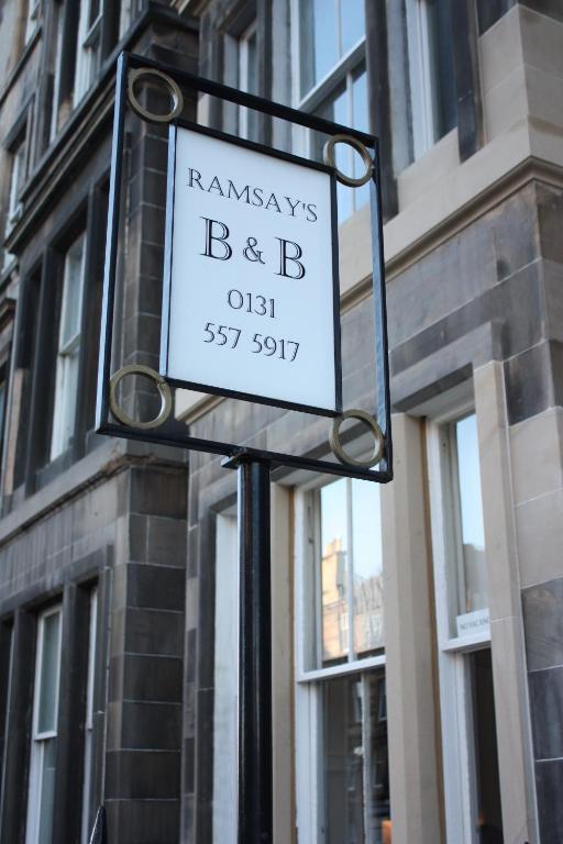 Ramsay'S Bed & Breakfast Edinburgh Bagian luar foto